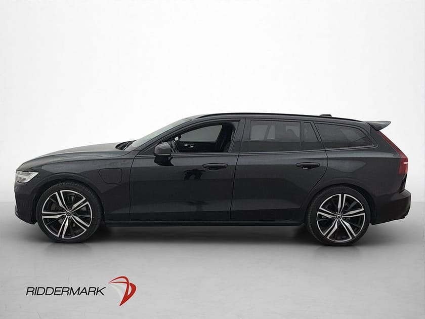 Bild 4 av Volvo V60 T6 AWD R-Design Drag Värmare Kamera Skinn CarPlay