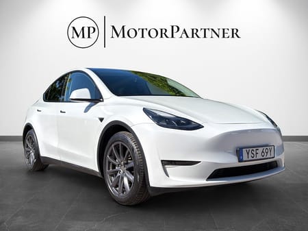 Tesla Model Y Long Range AWD Autopilot Dragkrok MOMS 514hk