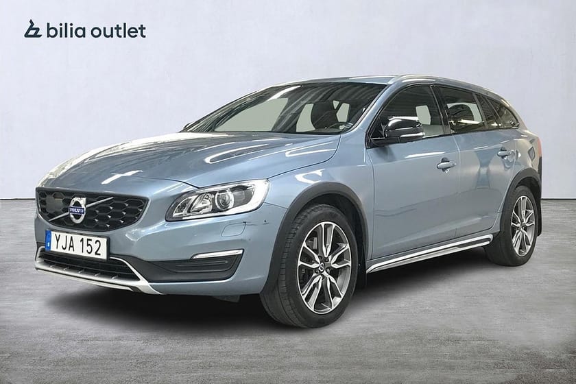 Bild 1 av Volvo V60 Cross Country D4 AWD BusinessAdv Summum 190hk Navi Drag P-värm PDC