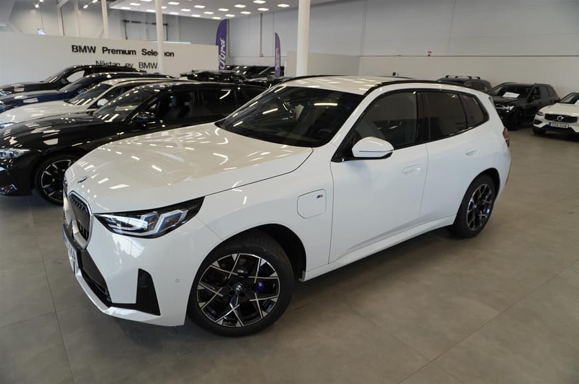 Bild 2 av BMW X3 30e xDrive M-Sport Navi Premium Adaptiva LED hk DAP