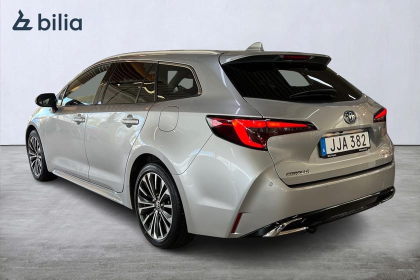Bild 3 av Toyota Corolla Touring Sports Hybrid 1,8 STYLE PLUSPAKET - 1 ÄGARE - NYSERVAD