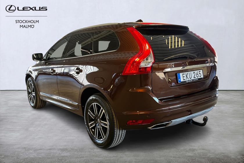 Bild 3 av Volvo XC60 D4 AWD Summum Skinn Drag Rattvärme