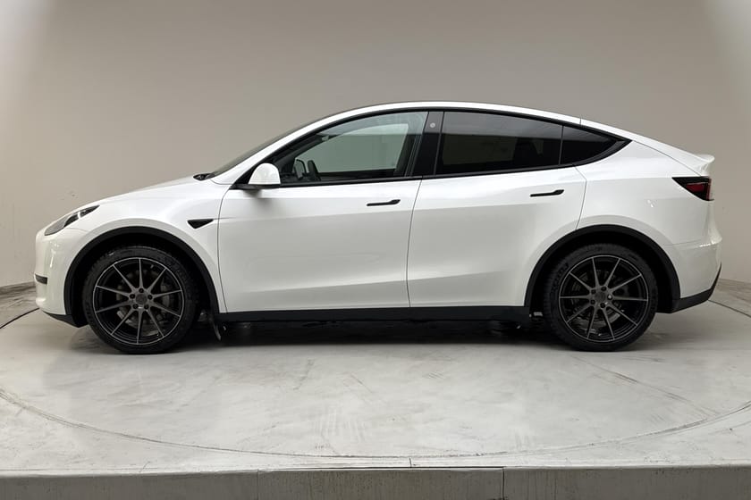 Bild 2 av Tesla Model Y Standard Range RWD 