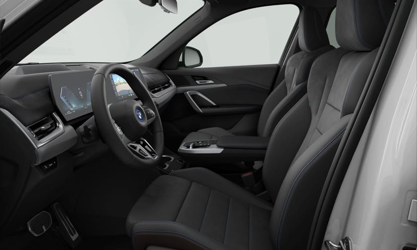 Bild 2 av BMW X1 xDrive30e M Sport Drag Panorama Head-Up PA DA