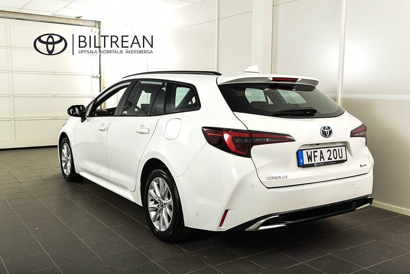 Bild 3 av Toyota Corolla Touring Sports Hybrid 1,8 Kombi Elhybrid Active Plus Backkamera MOMS