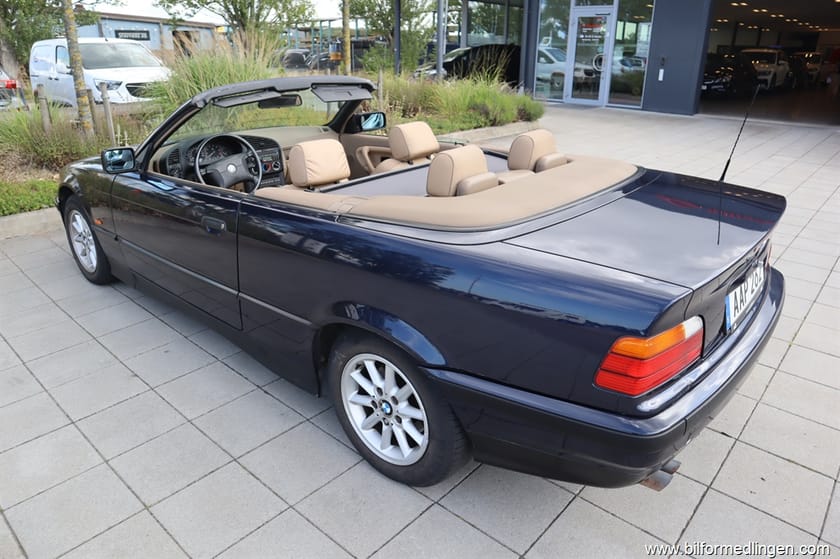 Bild 3 av BMW 328i Convertible 328 193hk OBS 1 Ägare Svensksåld
