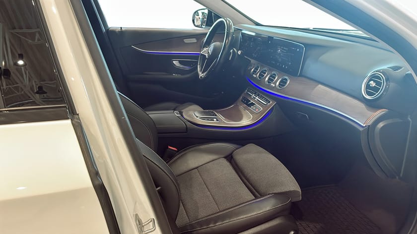 Bild 3 av Mercedes-Benz E 220 T d DRAG, 360 KAMERA, 194HK