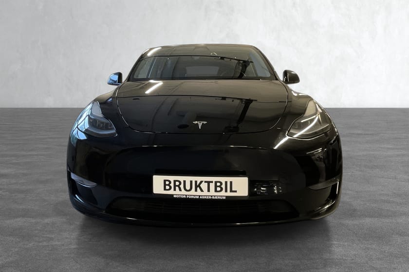 Bilde 2 av Tesla Model Y Performance PERFORMANCE/HENGERFESTE/VI TAR INNBYTTE