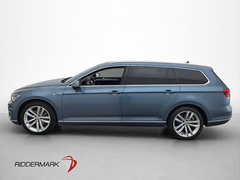 Bild 4 av Volkswagen Passat Variant GTE Sportscombi DSG 218hk Cockpit Värmare