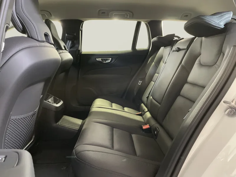 Bild 11 av 15 – Volvo V60 T6 Plus Dark Nordic Edition Plus Nordic Edition