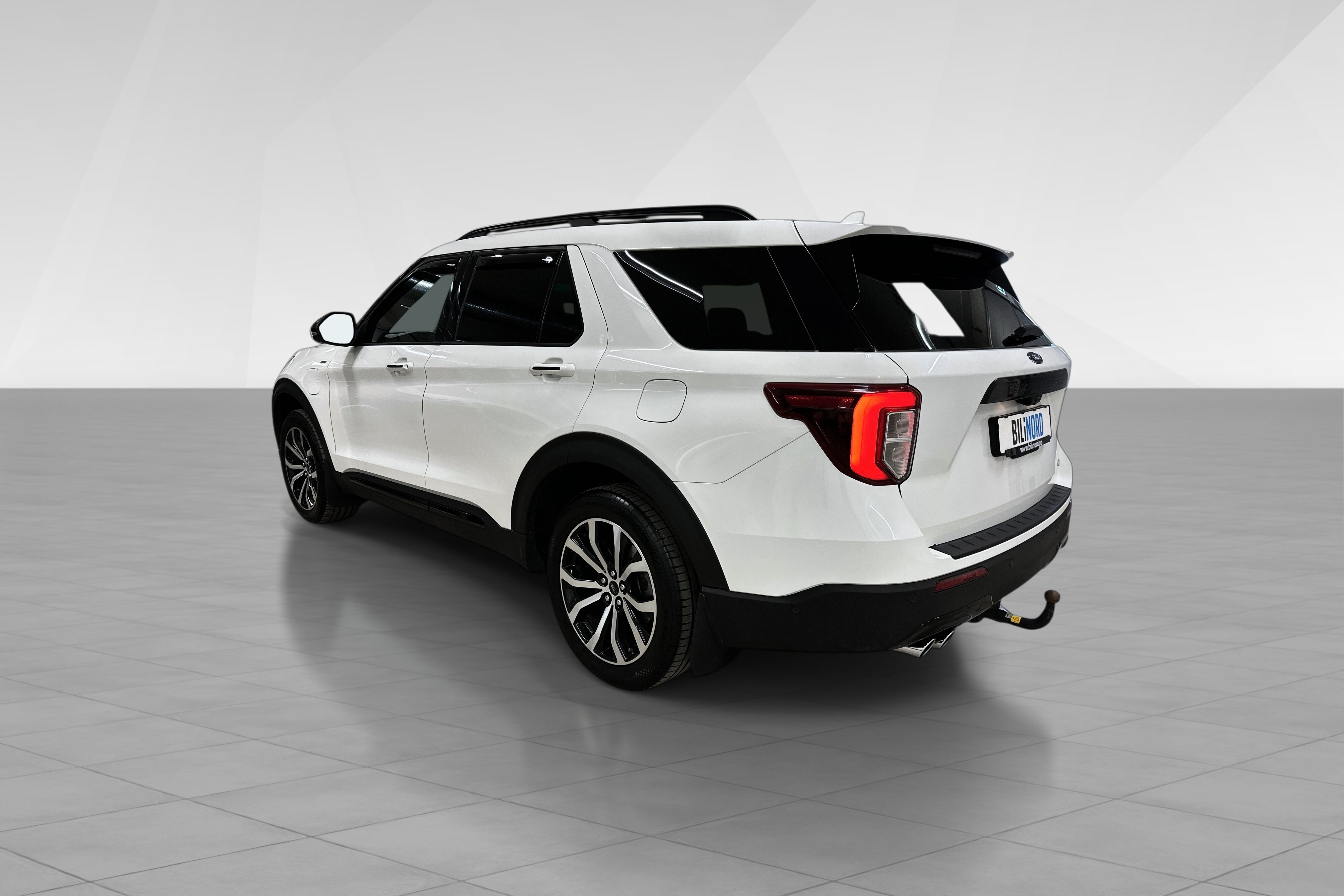Ford Explorer Plug-In Hybrid bilde 4