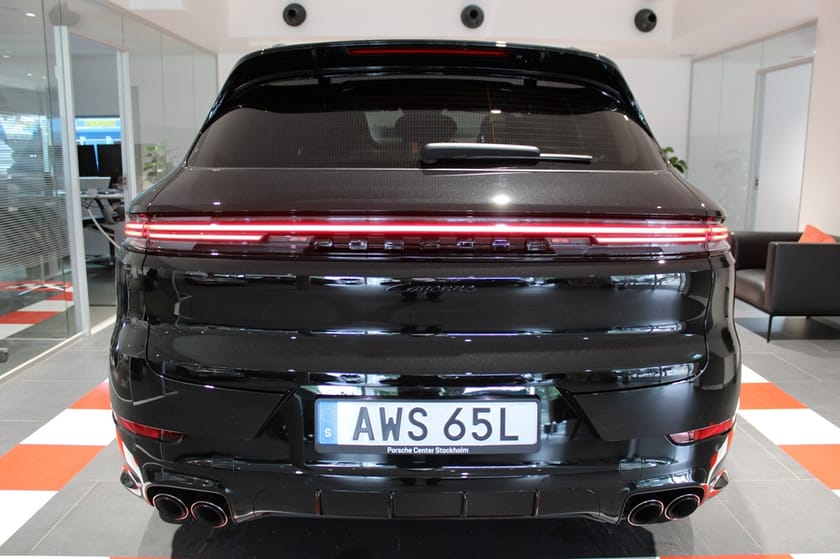 Bild 4 av Porsche Cayenne E-Hybrid Black Edition