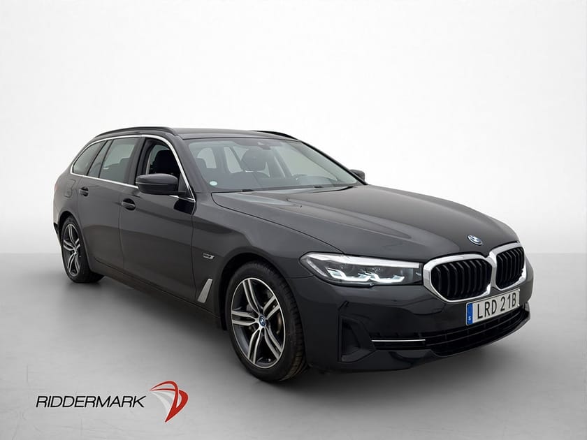 Bild 3 av BMW 530e Touring 530 292hk Cockpit B-Kamera Navi Rattvärme