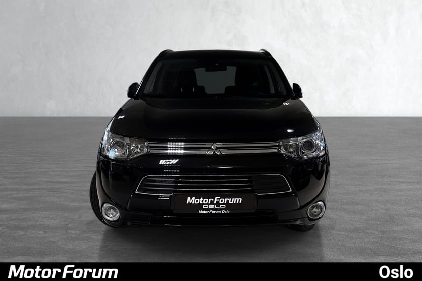 Bilde 2 av Mitsubishi Outlander PHEV Lav kilometer - Cruicekontroll - Ryggekamera -