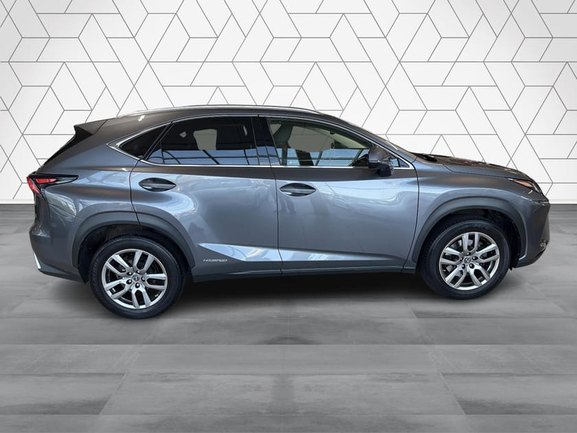 Bild 3 av Lexus NX 300h AWD