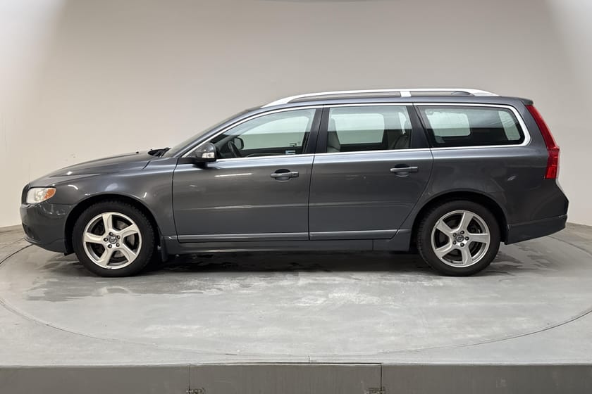 Bild 2 av Volvo V70 II 3.2 (238hk) Summum