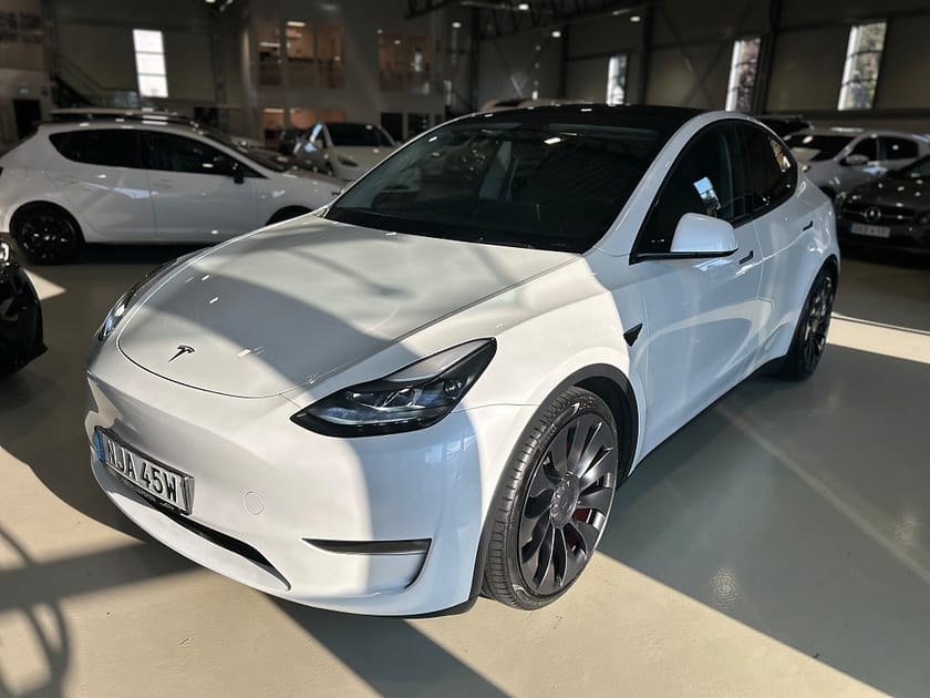 Bild 1 av Tesla Model Y Performance
