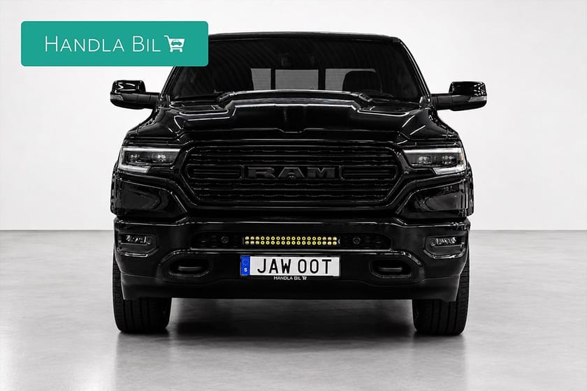 Bild 3 av RAM 1500 Crew Cab 5.7 V8 HEMI Limited Night Luft H/K Pano HUD Moms