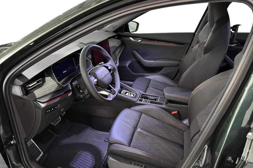 Bild 4 av Škoda Octavia Kombi RS 2,0 TSI 265 HK 7 VXL DSG