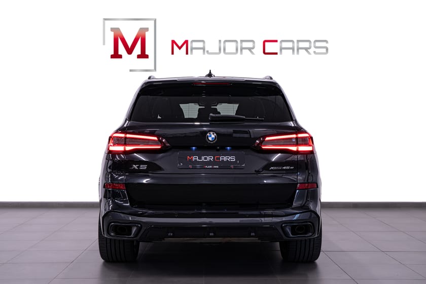 Bild 5 av BMW X5 xDrive45e iPerformance M Sport Inno H/K Komfstol DAP 360° HuD Luft-F