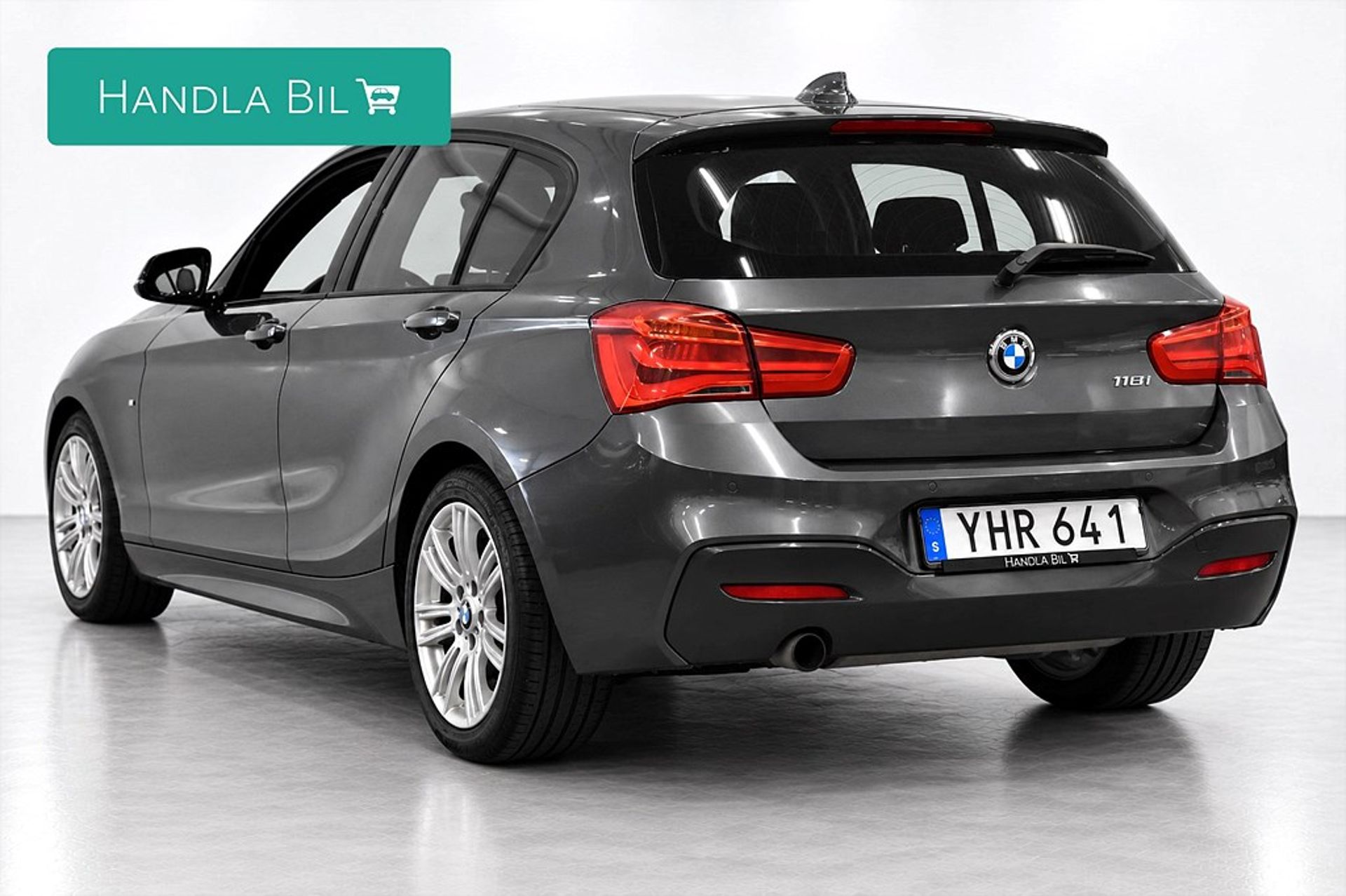 BMW 118 2017, kuva 7/10