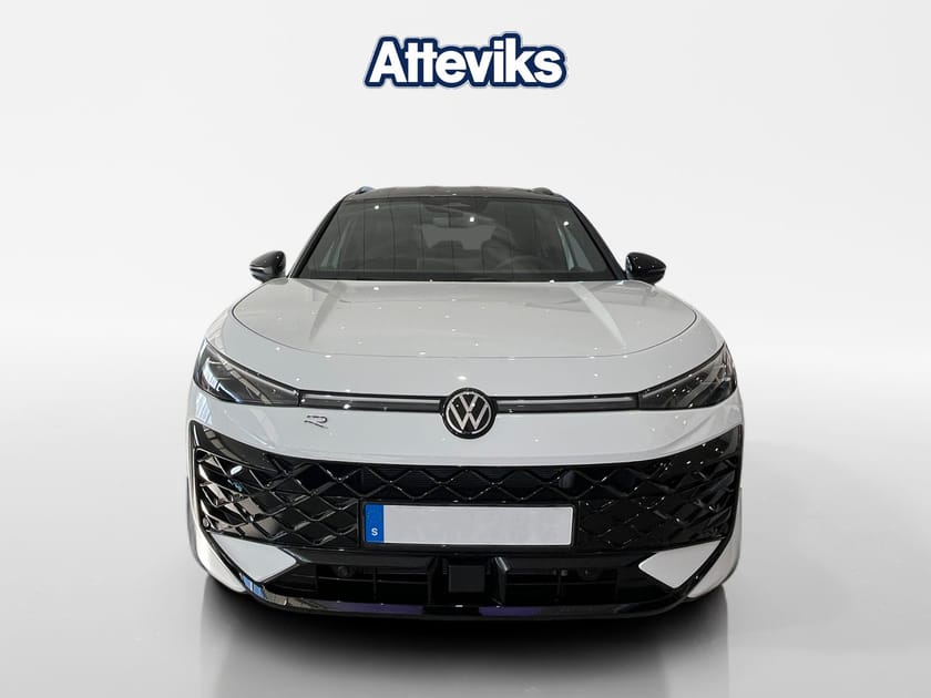 Bild 2 av Volkswagen T-Roc R-Line eTSI 204hk 4Motion