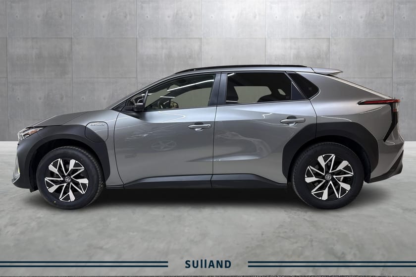 Bilde 2 av Toyota bZ4X AWD, Active Tech - 1 eier
