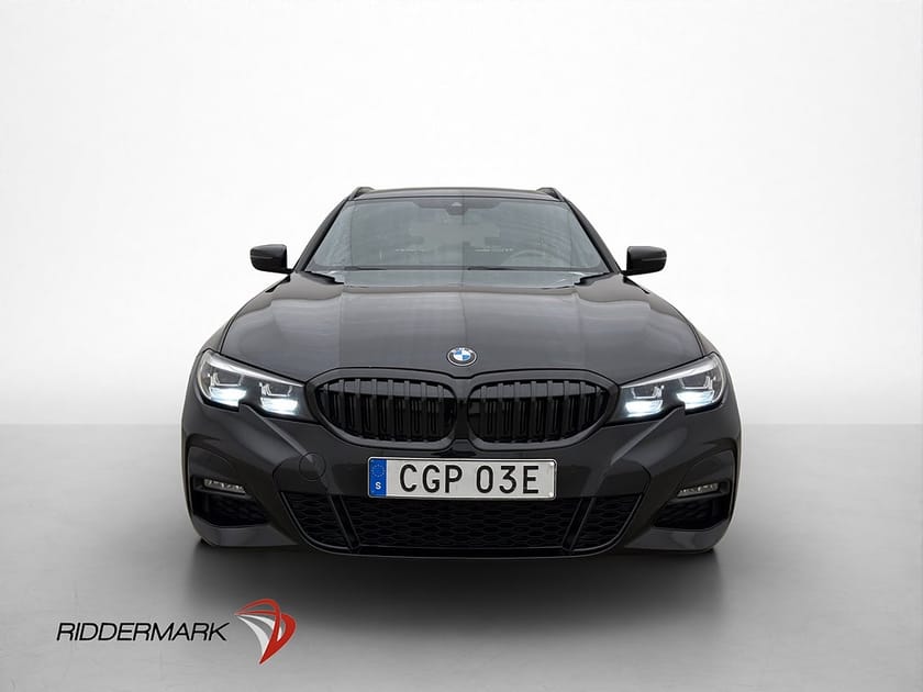 Bild 2 av BMW 330e xDrive Touring M Sport HiFi Kamera CarPlay Dragkrok