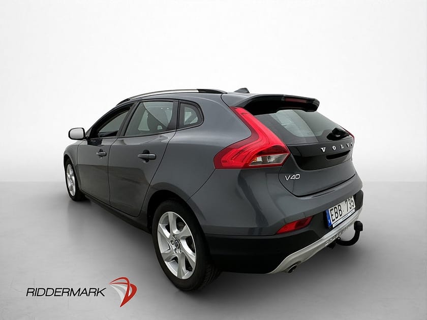 Bild 5 av Volvo V40 Cross Country D3 Momentum Drag VOC Värm Halvskinn