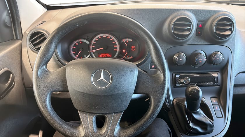 Bild 4 av Mercedes-Benz Citan 109 CDI 