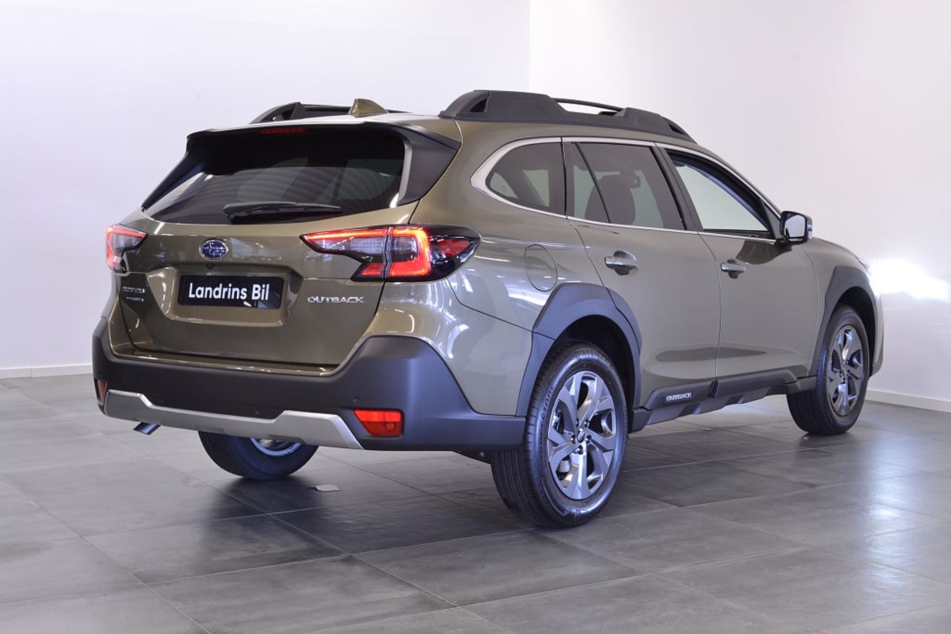 Subaru Outback 2.5 4WD XFuel 2025, bild 3/25