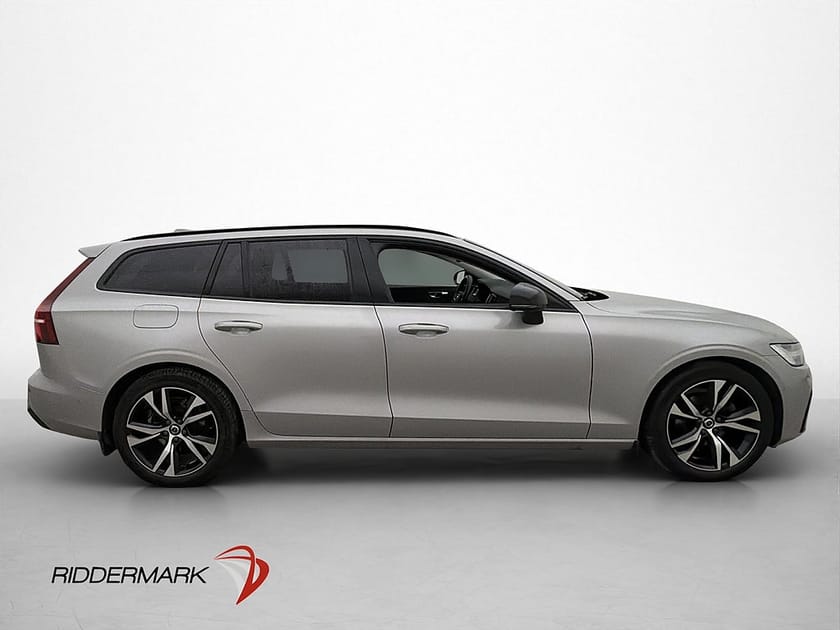 Bild 3 av Volvo V60 B3 163hk Plus Dark Skinn 360° CarPlay Värmare