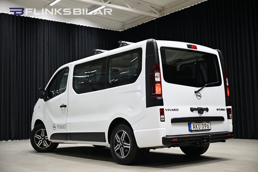 Bild 4 av Opel Vivaro Kombi CDTi 125HK 8-Sits|Drag|Värmare|GPS|EnÄgare|Moms