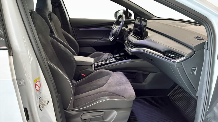 Bild 3 av Škoda Enyaq iV 80 82kWh 204HK SPORTLINE PLUSPAKET