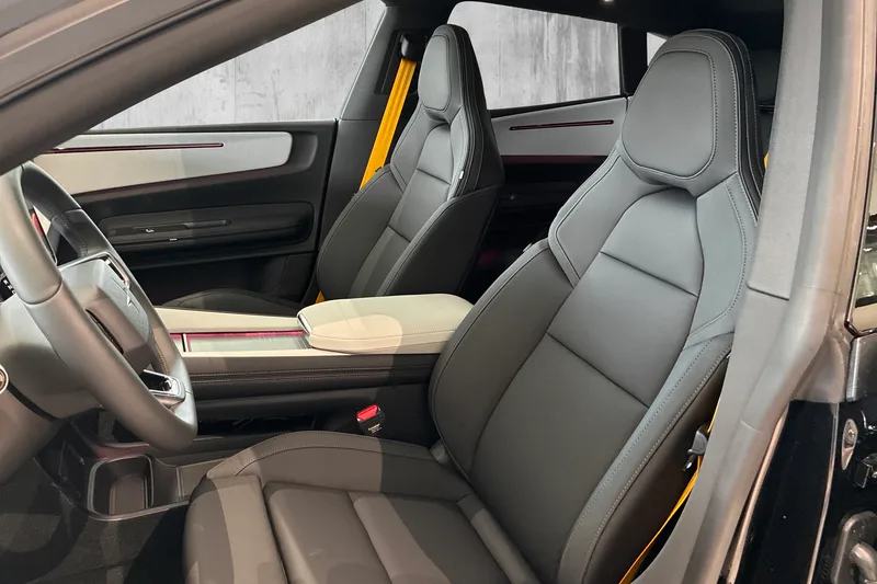 Polestar 4 Long Range Dual motor bilde 10