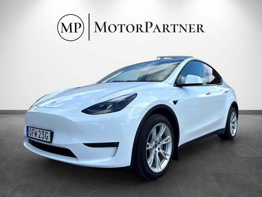 Bild 4 av Tesla Model Y Long Range AWD Dragkrok Autopilot MOMS 514hk