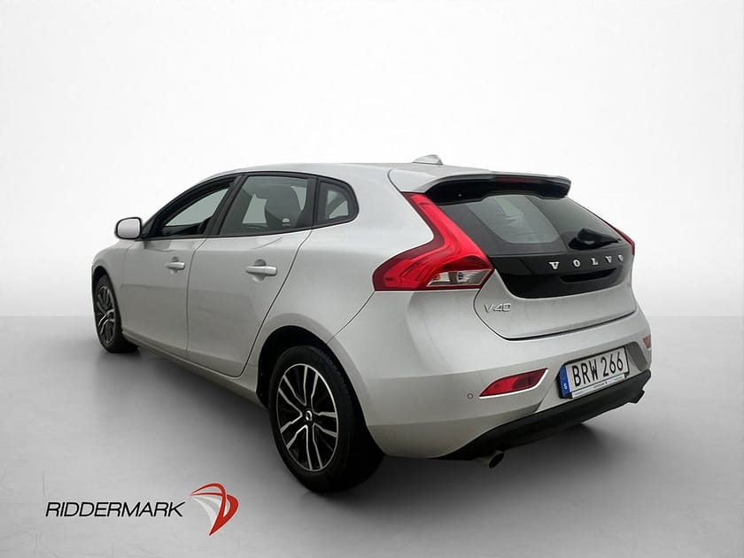 Bild 5 av Volvo V40 T3 152hk Momentum Värmare VOC Farthållare Sensorer
