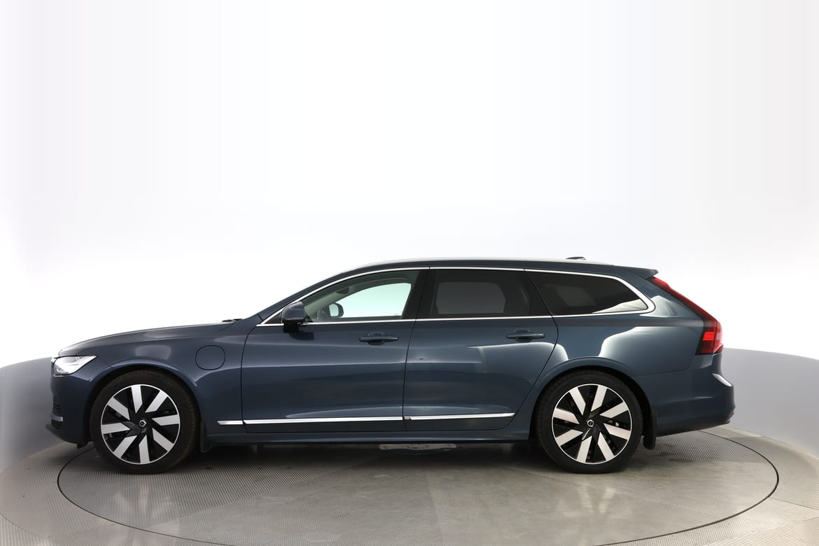 Volvo V90 2024 - miniatyr 2