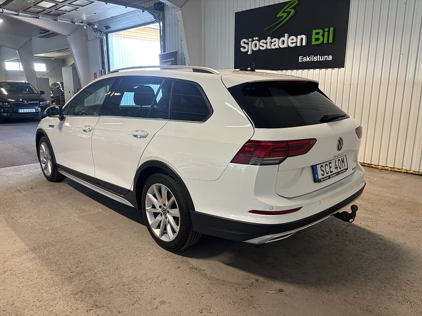 Bild 3 av Volkswagen Golf Alltrack 2.0 TDI DPF SCR 4Motion Värmare/Cockpit/Kamera