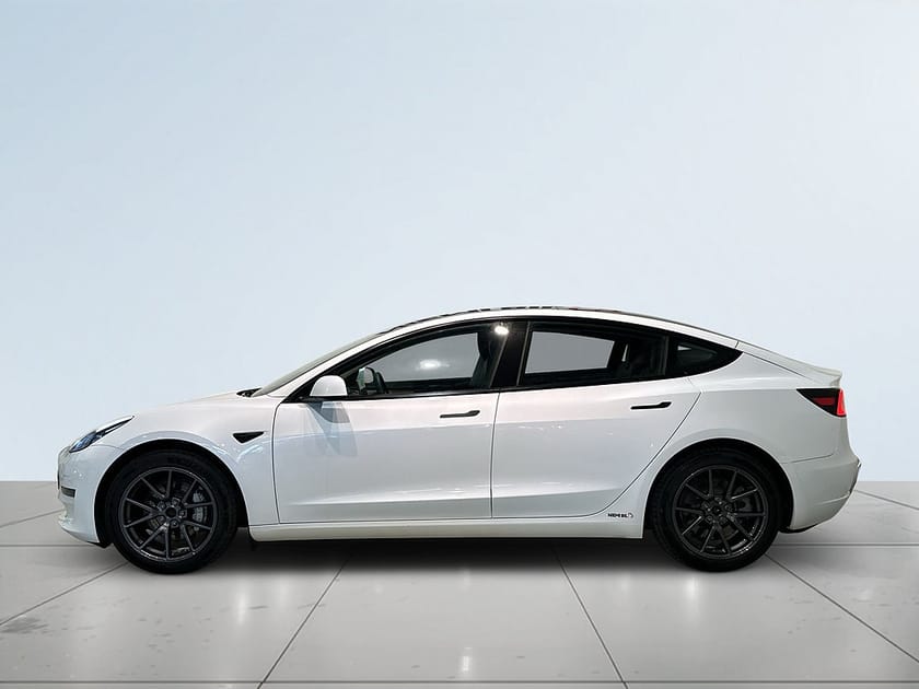 Bild 4 av Tesla Model 3 Long Range AWD 360° Drag Pano Värmepump GPS S/V-hjul