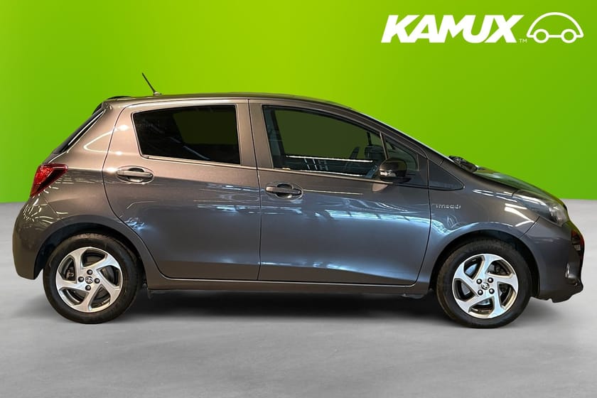 Bild 2 av Toyota Yaris Hybrid e-CVT 101hk Backkamera