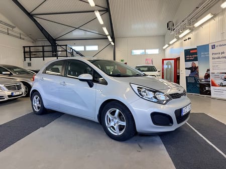 Kia Rio 5-dörrar 1.2 CVVT Manuell, 84hk GLS * Låga mil *