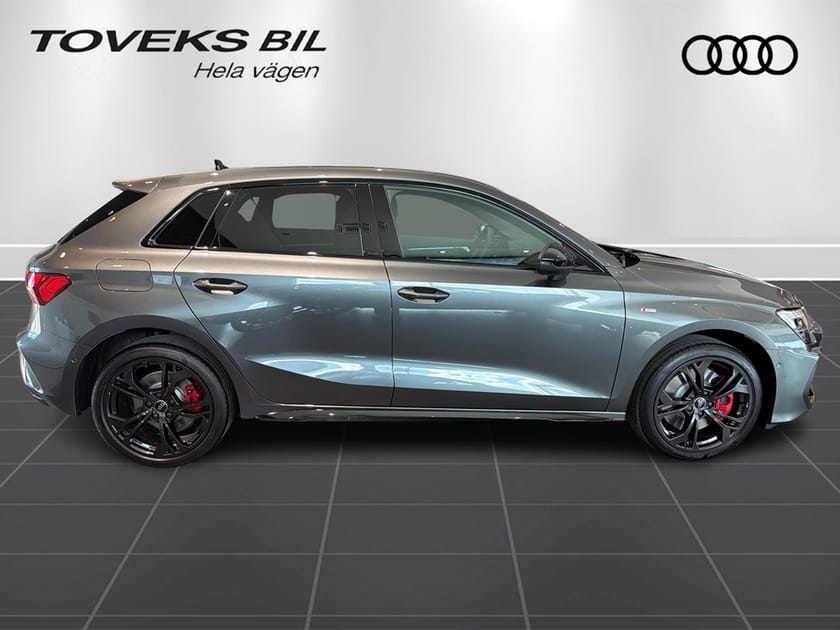 Bild 2 av Audi A3 Sportback 45 TFSI e 272HK S TRONIC S LINE DRAG