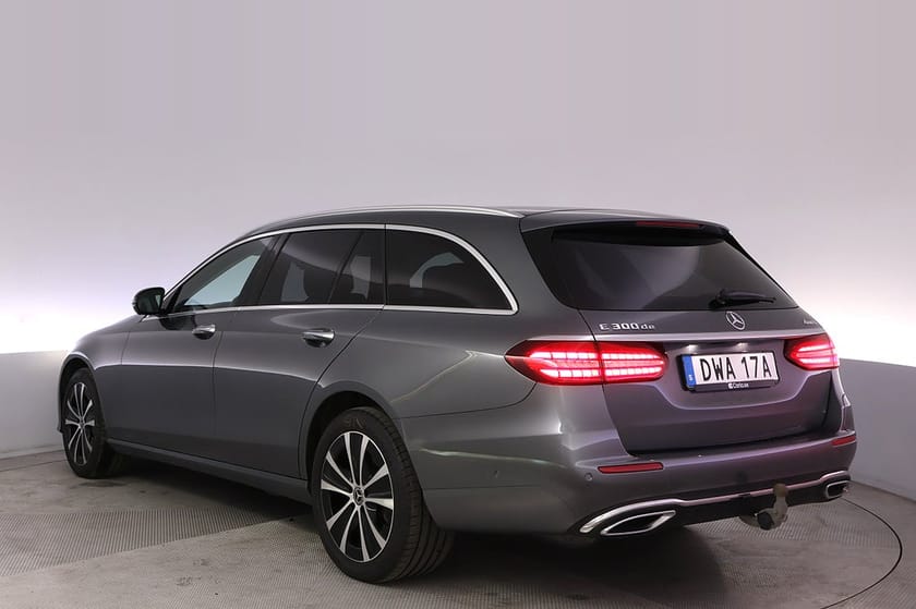 Bild 4 av Mercedes-Benz E 300 T de 4MATIC Avantgarde 360 Navi BSM Drag