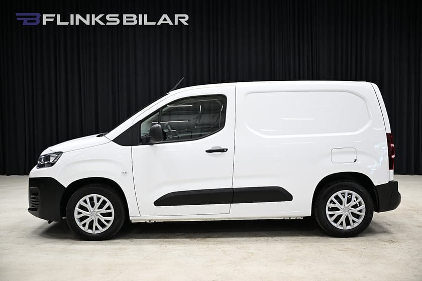 Bild 2 av Citroën Berlingo Van 131HK Automat|V-Inredd|Drag|3-Sits|EnÄgare|Leasbar