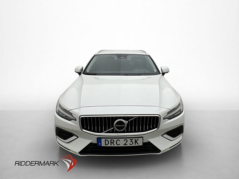 Bild 2 av Volvo V60 T6 350hk AWD MOMS Drag Värmare 360 CarPlay Adaptiv