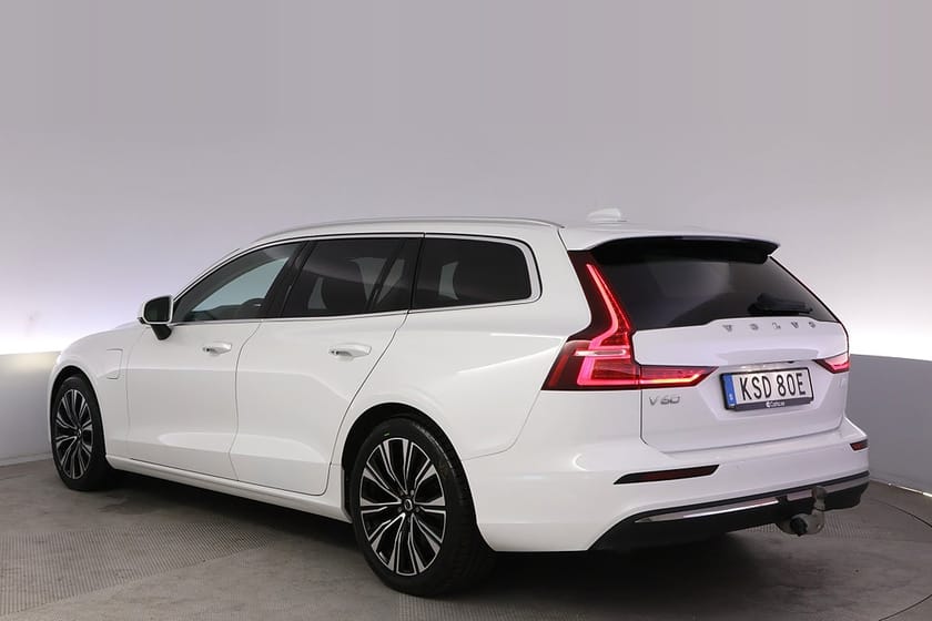 Bild 4 av Volvo V60 Recharge T6 AWD Core Bright Kamera Drag AdapFarth