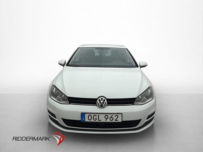 Bild 2 av Volkswagen Golf 1.2 TSI 110hk Base Sätesvärme AC CarPlay