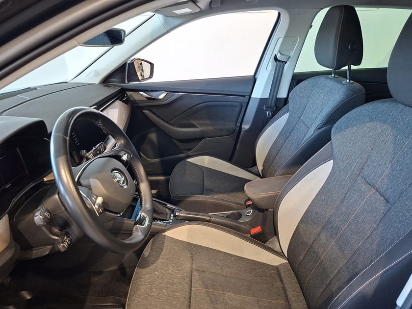 Bild 5 av Škoda Kamiq Style 1.0TSI 115HK Adventure Edition Dragkrok Back