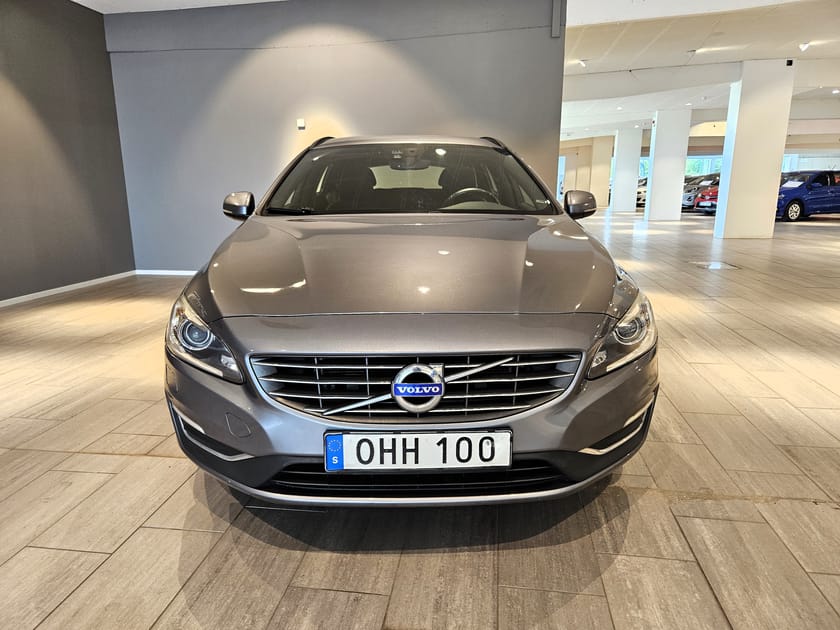 Bild 3 av Volvo V60 D4 190hk Momentum Drag V-hjul Navigation